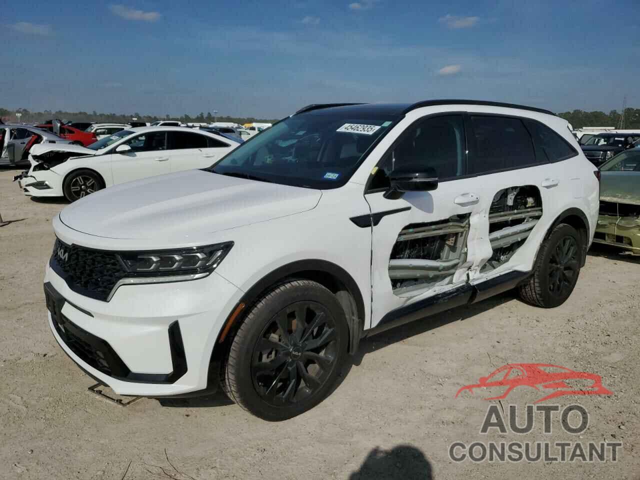 KIA SORENTO 2022 - 5XYRK4LF9NG111415