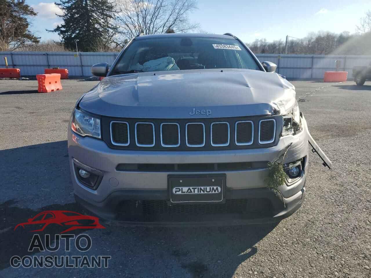 JEEP COMPASS 2018 - 3C4NJDBB5JT112659