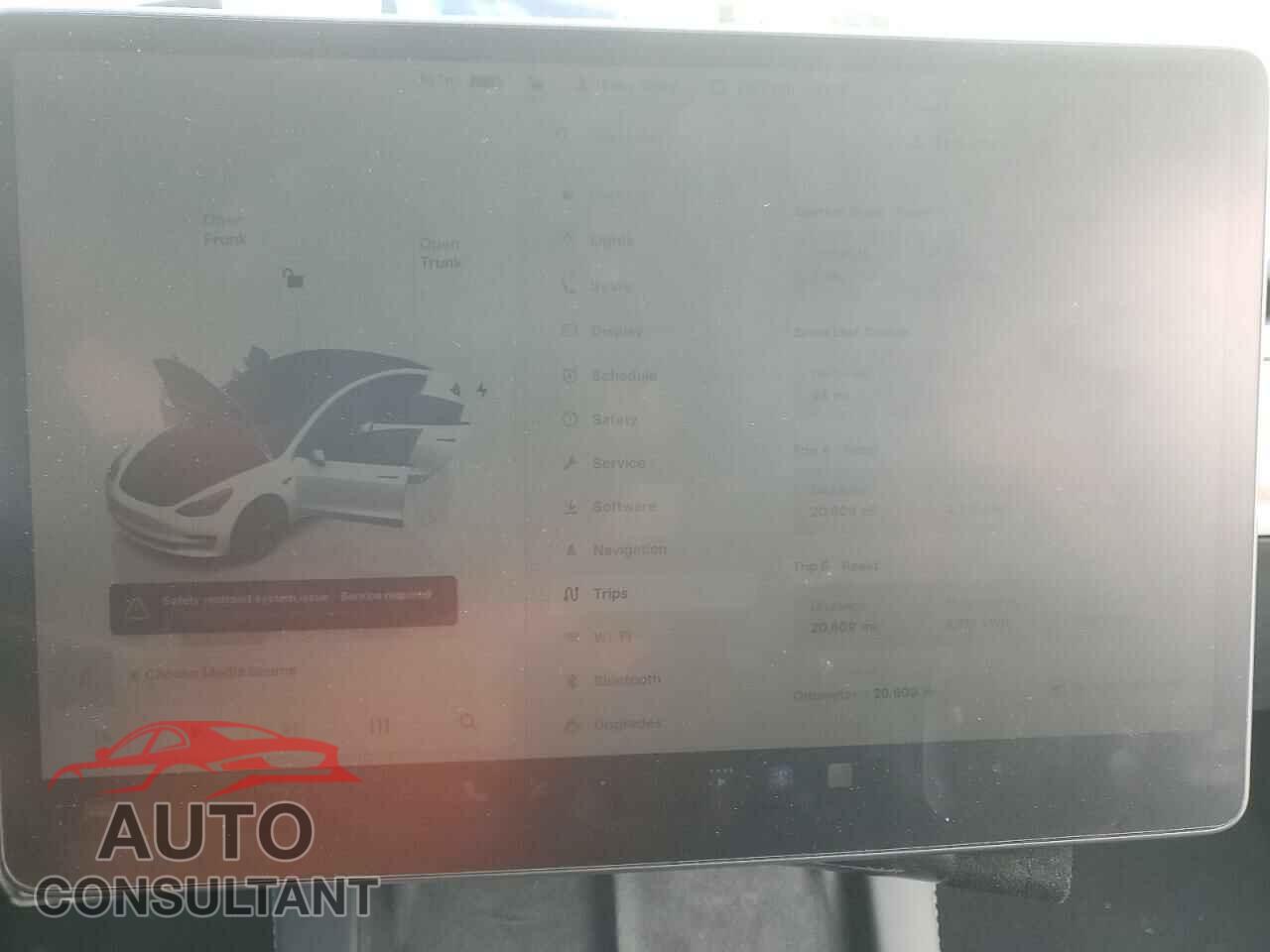 TESLA MODEL 3 2023 - 5YJ3E1EA0PF487458