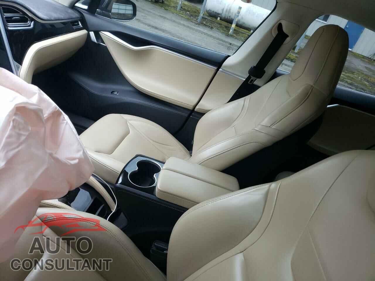 TESLA MODEL S 2015 - 5YJSA1E20FF106397