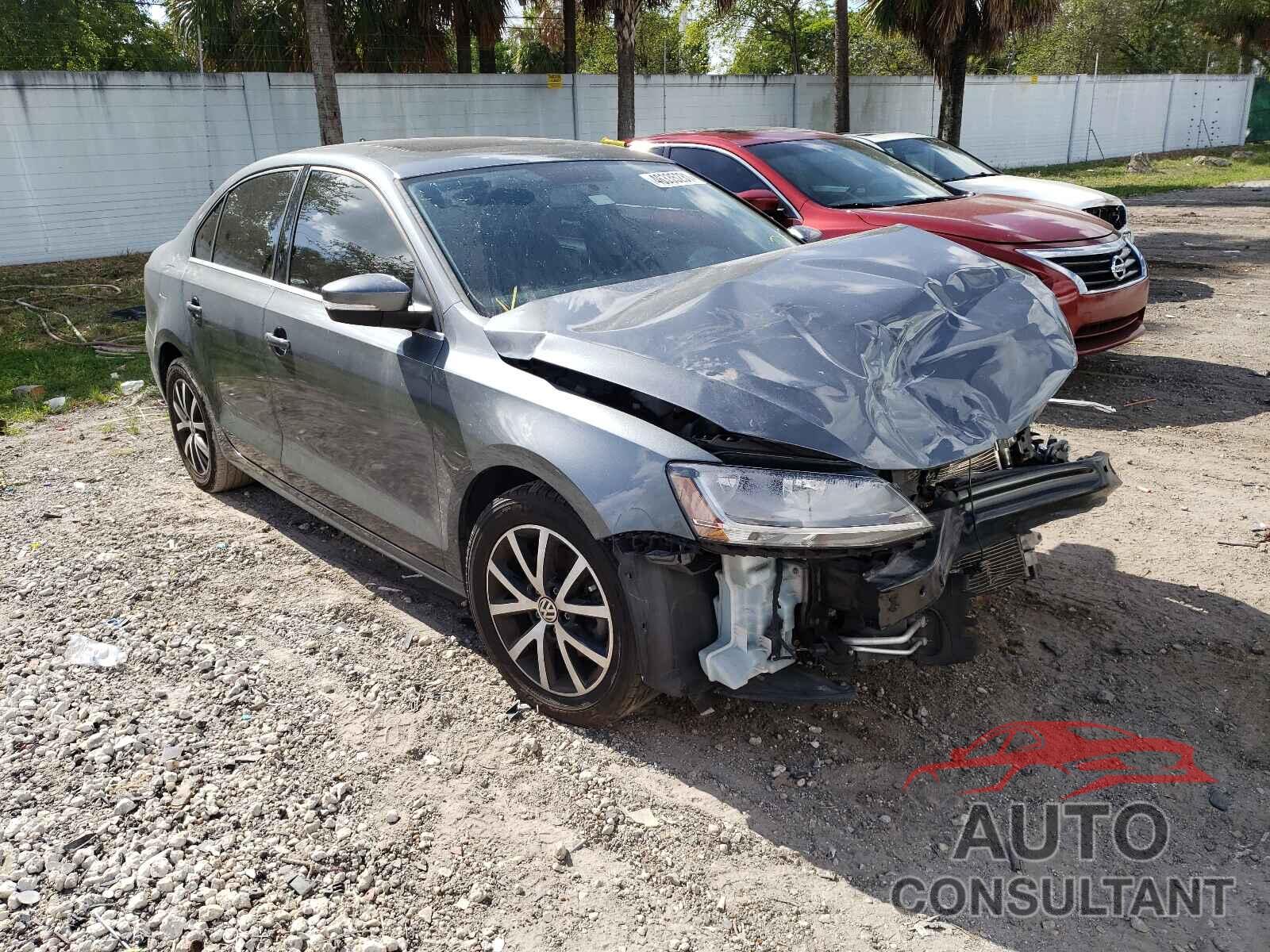VOLKSWAGEN JETTA 2017 - 3VWDB7AJXHM238679