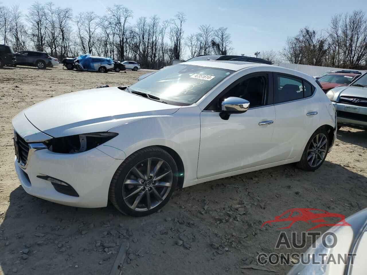 MAZDA 3 2018 - 3MZBN1L34JM190466