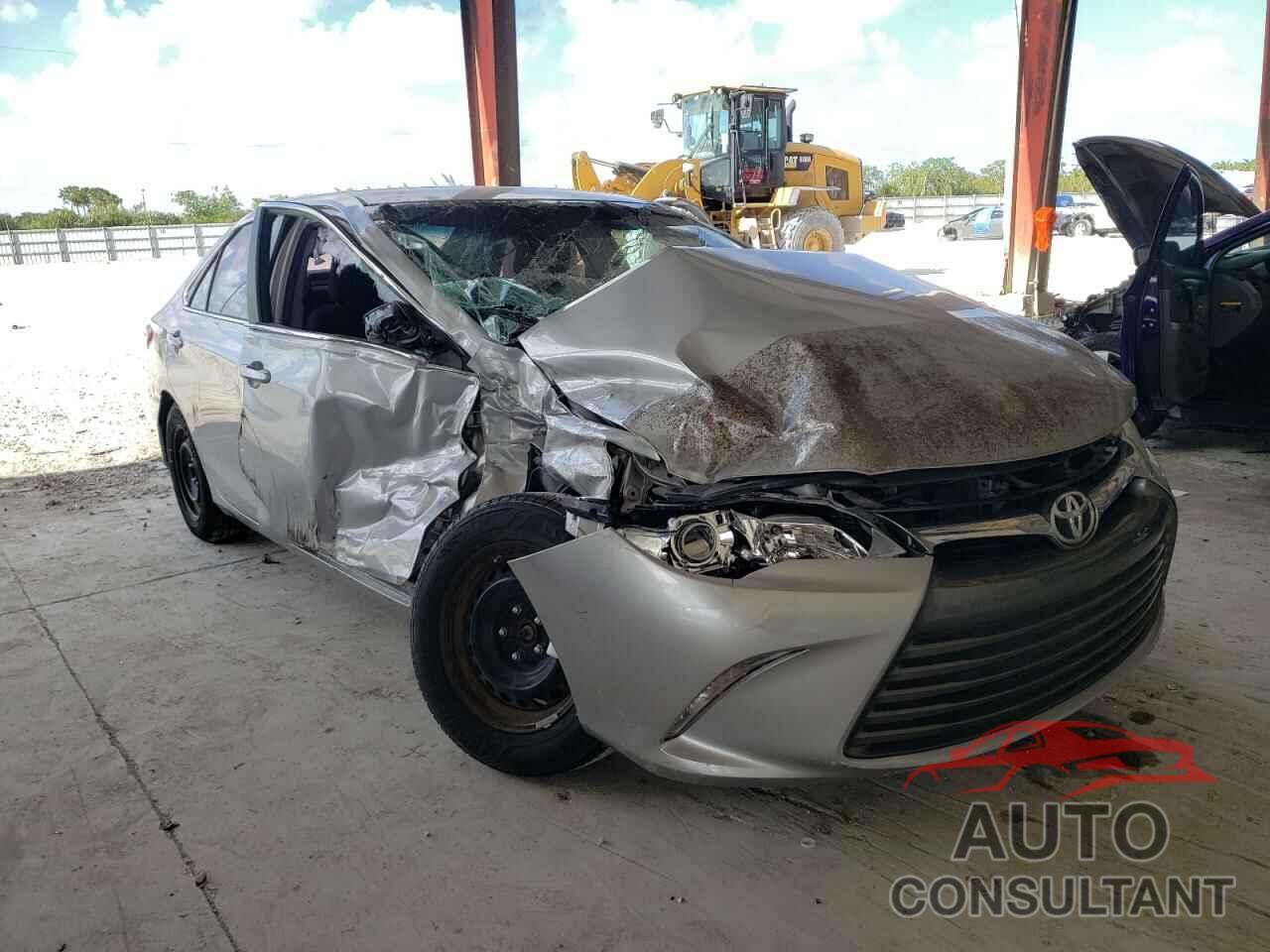 TOYOTA CAMRY 2016 - 4T4BF1FK5GR546447