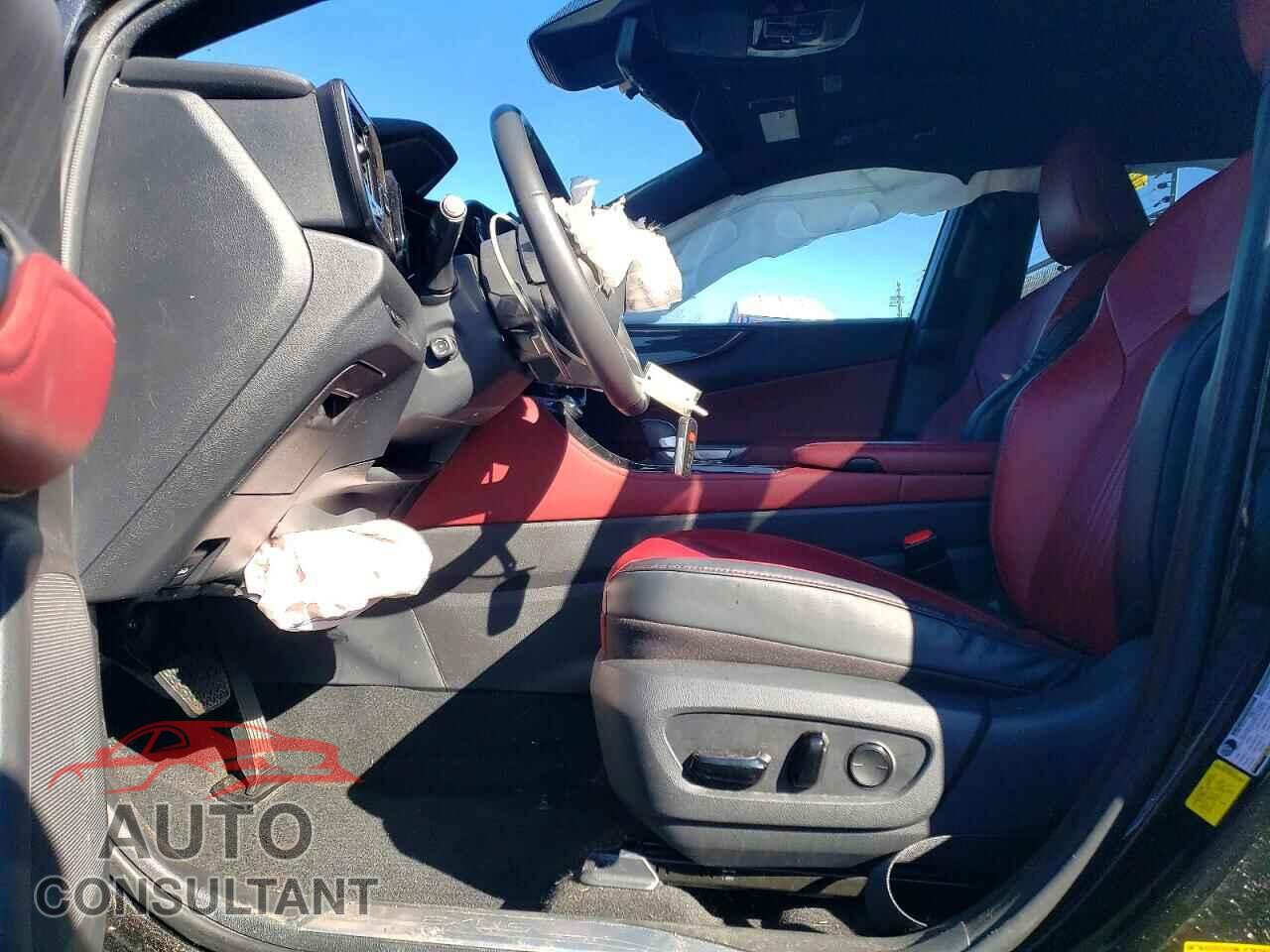 LEXUS UNKNOWN 2023 - 2T2GGCEZ0PC028105