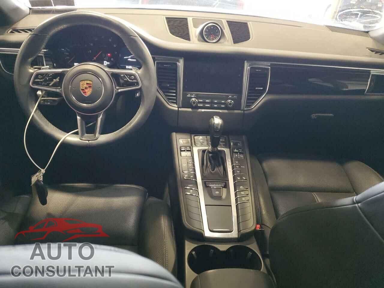 PORSCHE MACAN 2018 - WP1AA2A58JLB14236