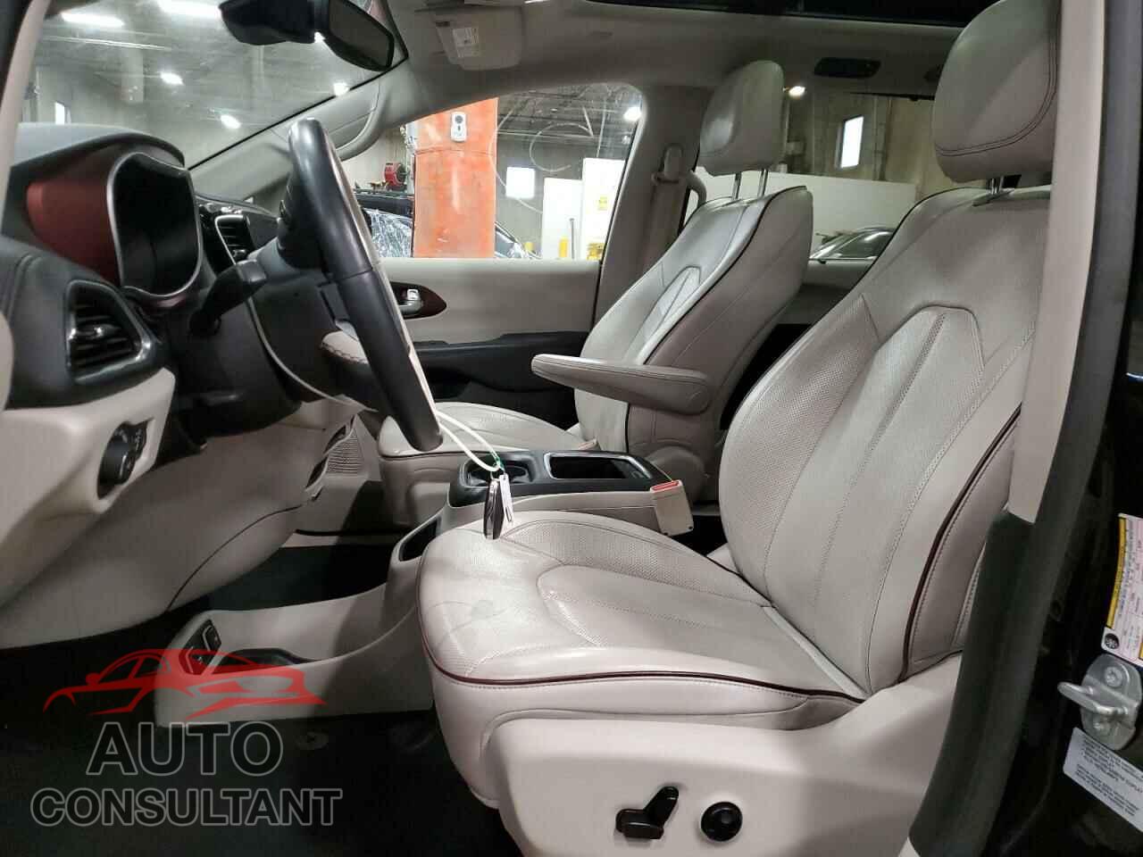 CHRYSLER PACIFICA 2017 - 2C4RC1GG7HR504182