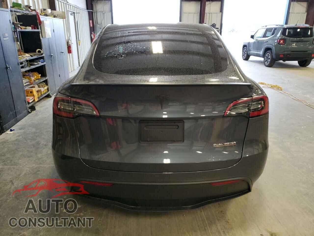 TESLA MODEL Y 2023 - 7SAYGDEF6PF744686
