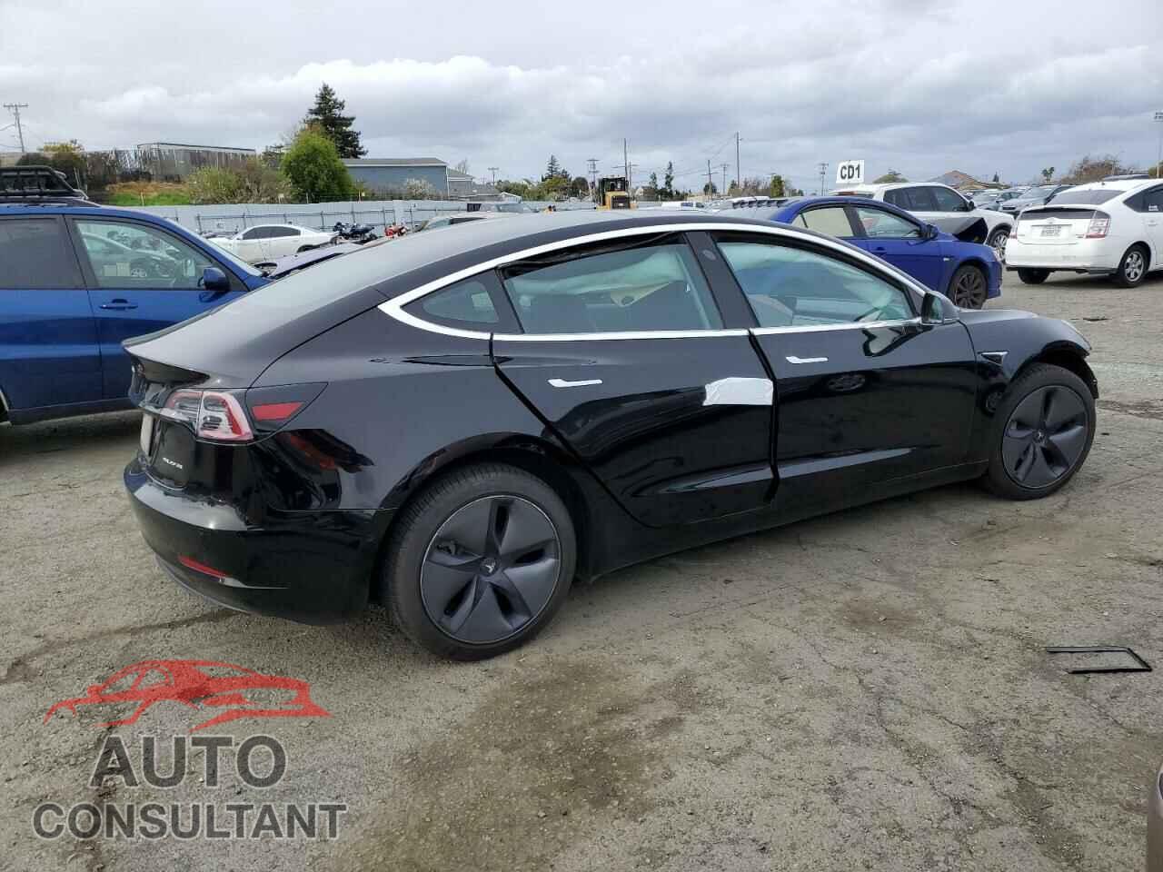 TESLA MODEL 3 2019 - 5YJ3E1EB8KF199043
