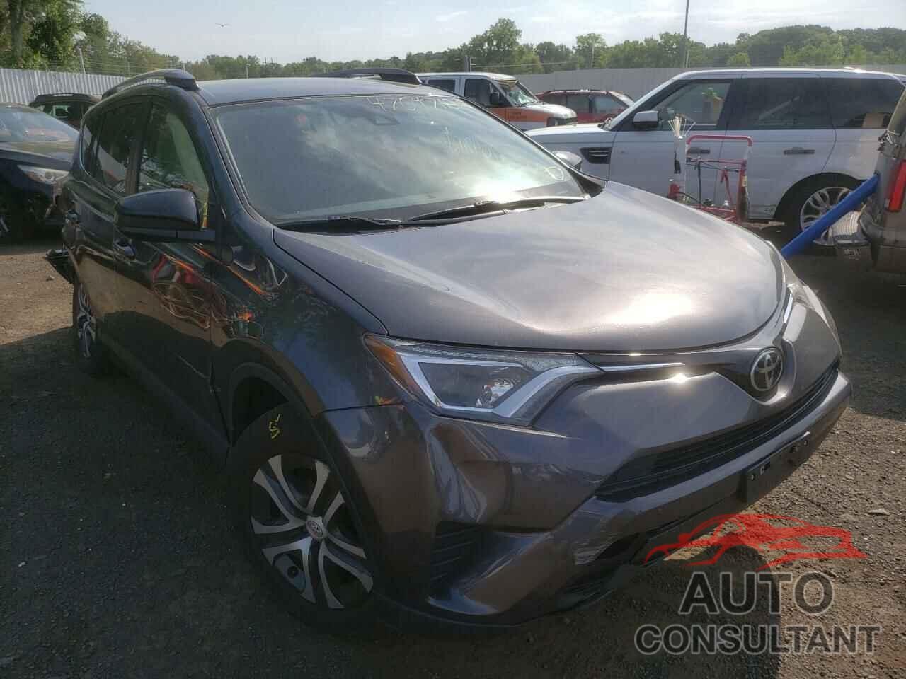 TOYOTA RAV4 2017 - JTMBFREV3HJ702299
