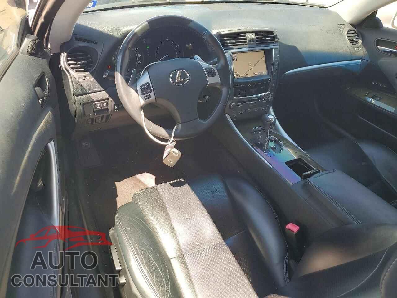 LEXUS IS 2012 - JTHFF2C22C2524520
