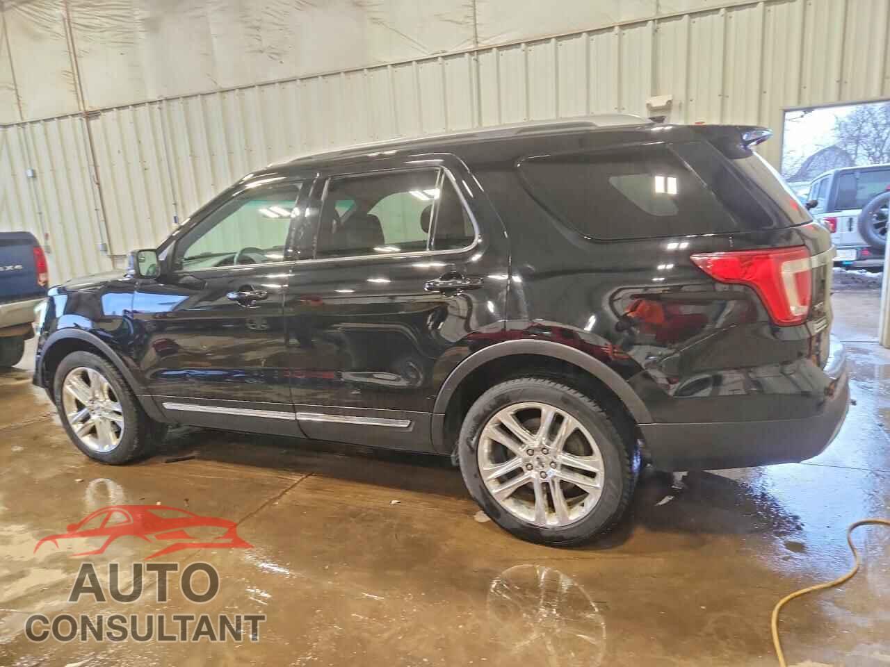 FORD EXPLORER 2017 - 1FM5K8D8XHGA03601