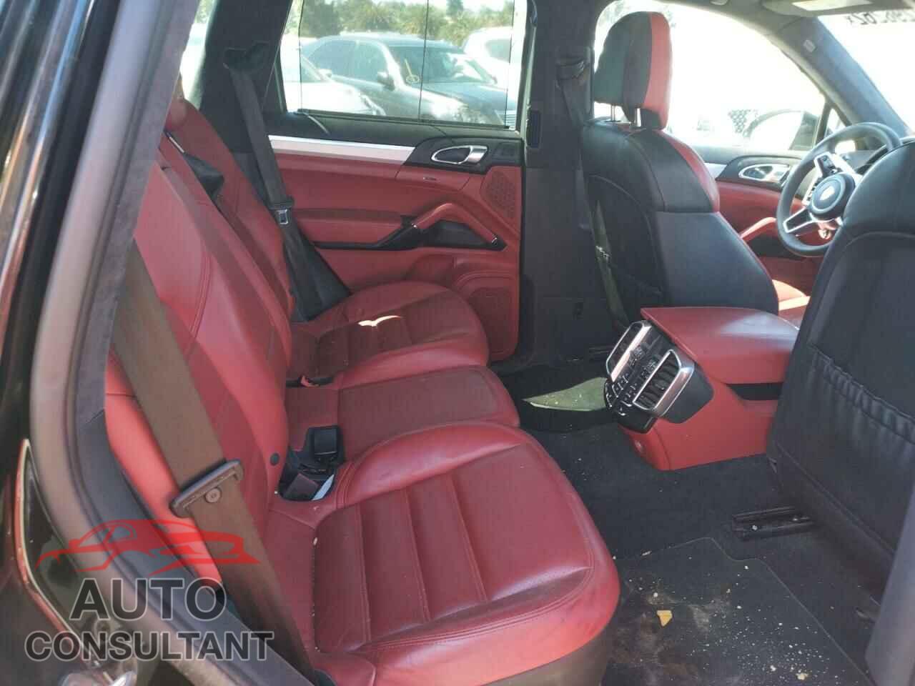PORSCHE CAYENNE 2016 - WP1AD2A28GLA72902