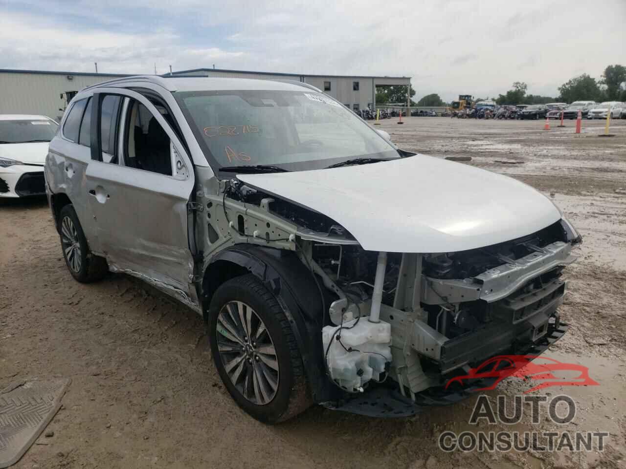 MITSUBISHI OUTLANDER 2020 - JA4AD3A37LZ028715