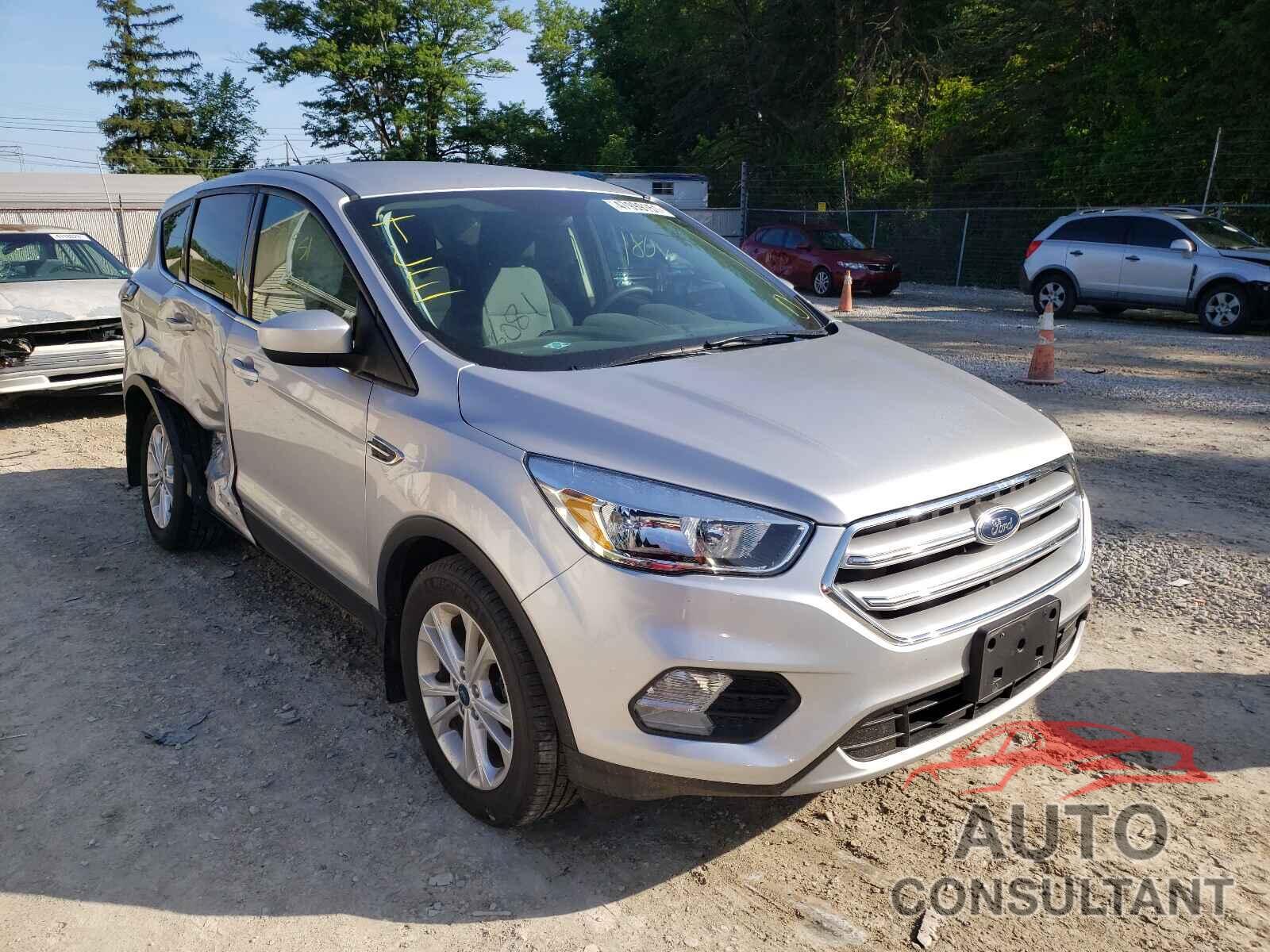 FORD ESCAPE 2017 - 1FMCU0GD6HUB20167