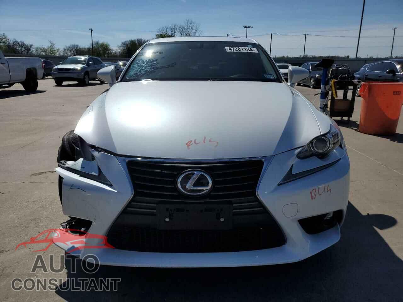 LEXUS IS 2016 - JTHBA1D24G5004636