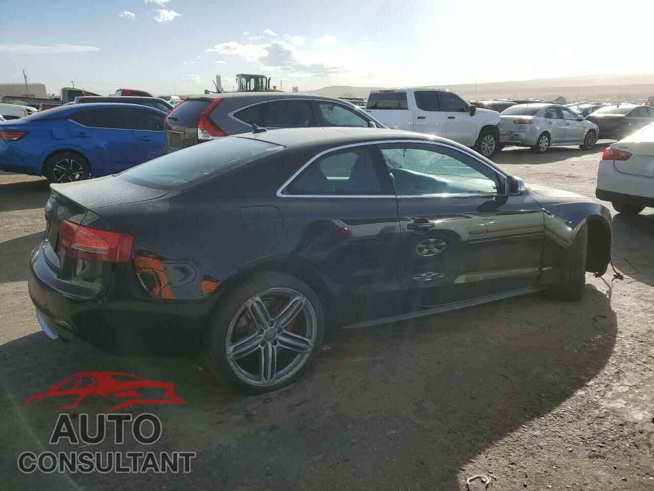AUDI S5/RS5 2011 - WAUCVAFR0BA009012