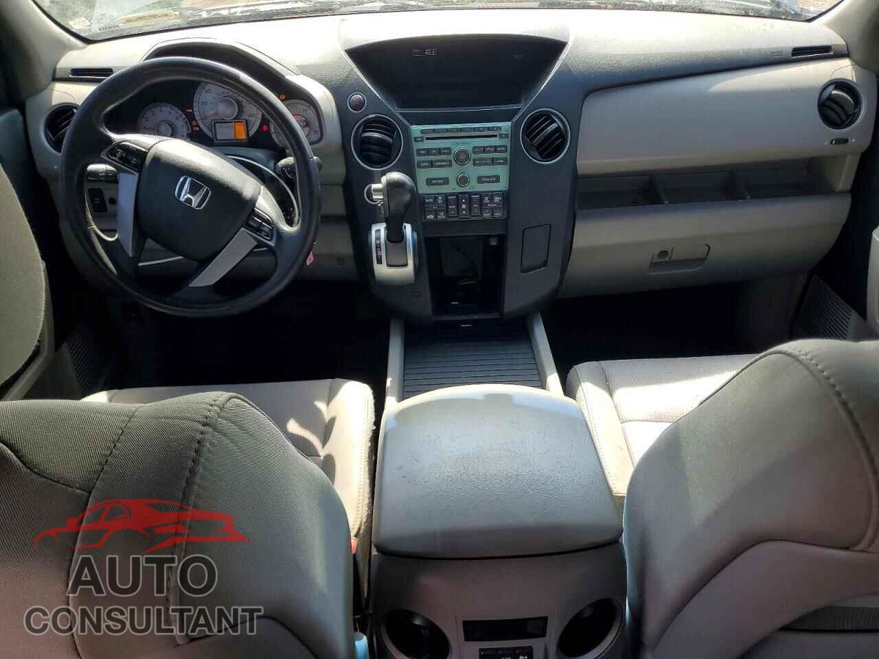 HONDA PILOT 2011 - 5FNYF4H44BB068726