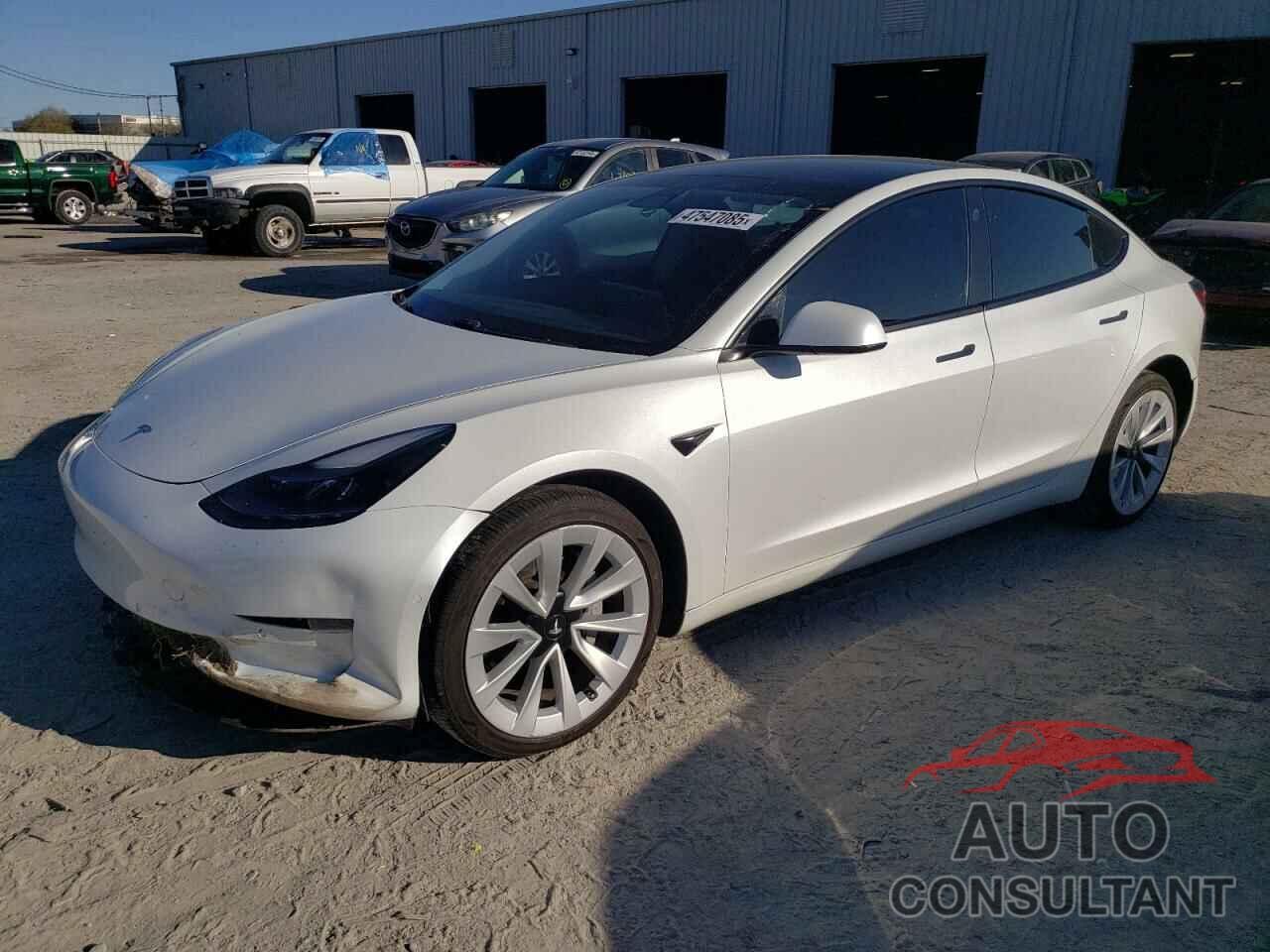 TESLA MODEL 3 2021 - 5YJ3E1EAXMF908338