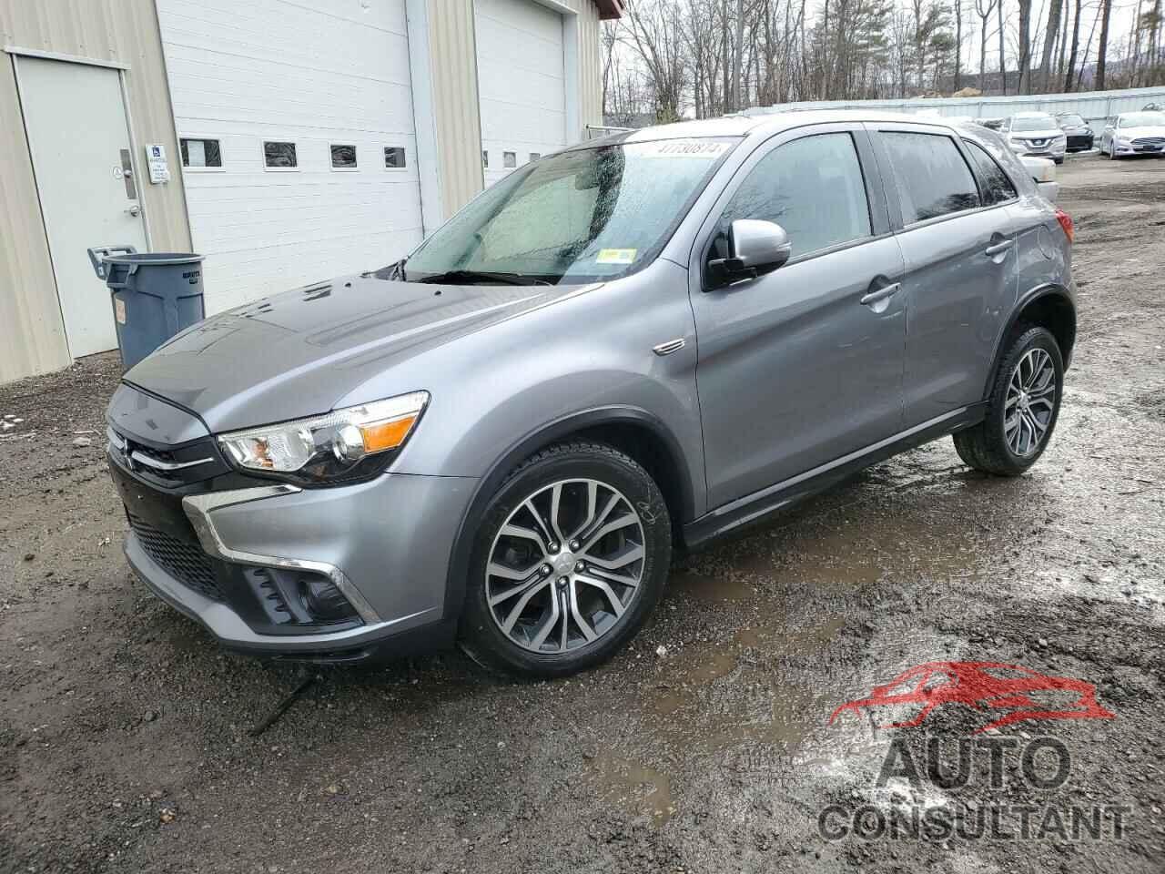 MITSUBISHI OUTLANDER 2018 - JA4AR3AU8JU020272