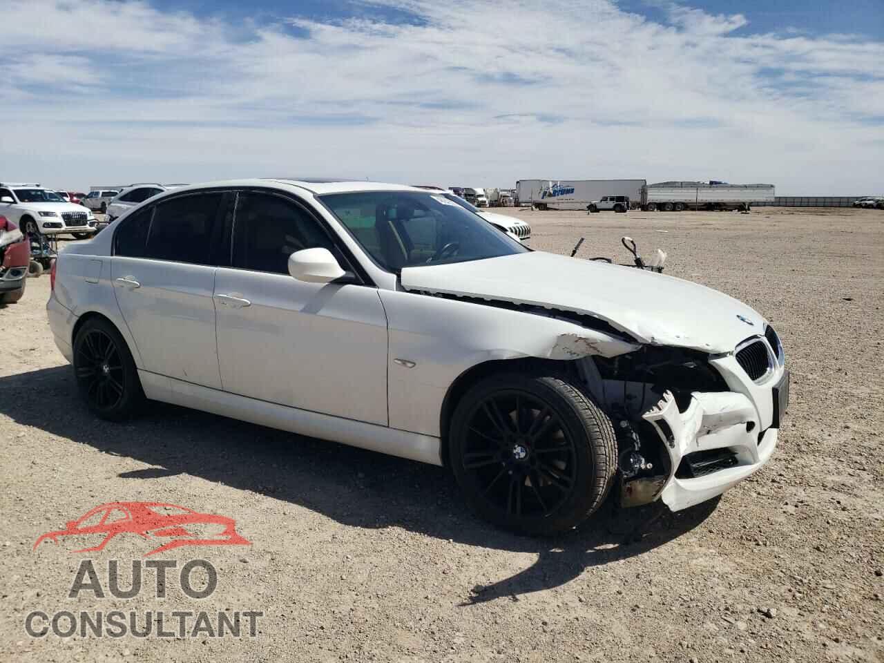 BMW 3 SERIES 2011 - WBAPH7C52BE681028