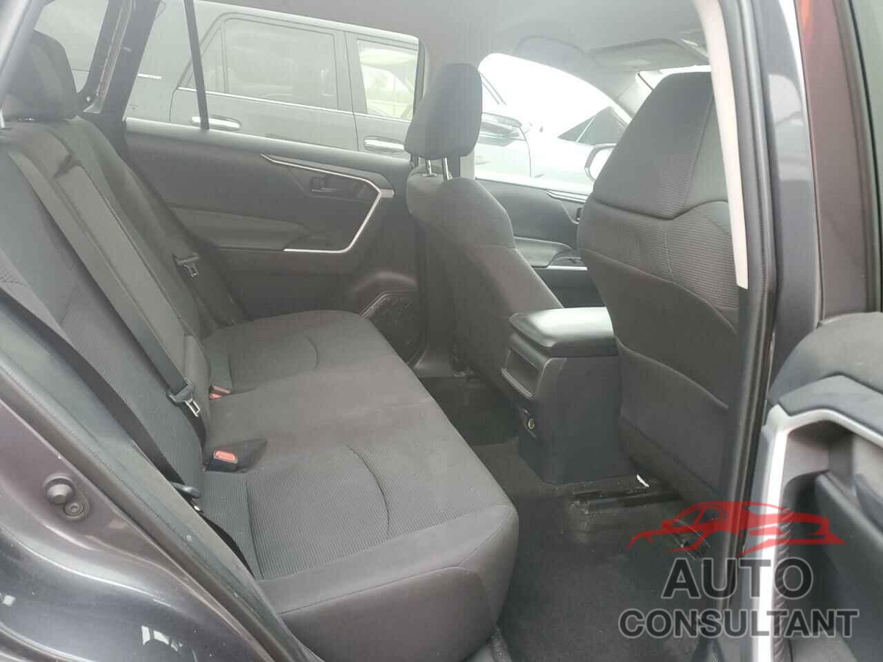 TOYOTA RAV4 2021 - 2T3H1RFV7MW131001