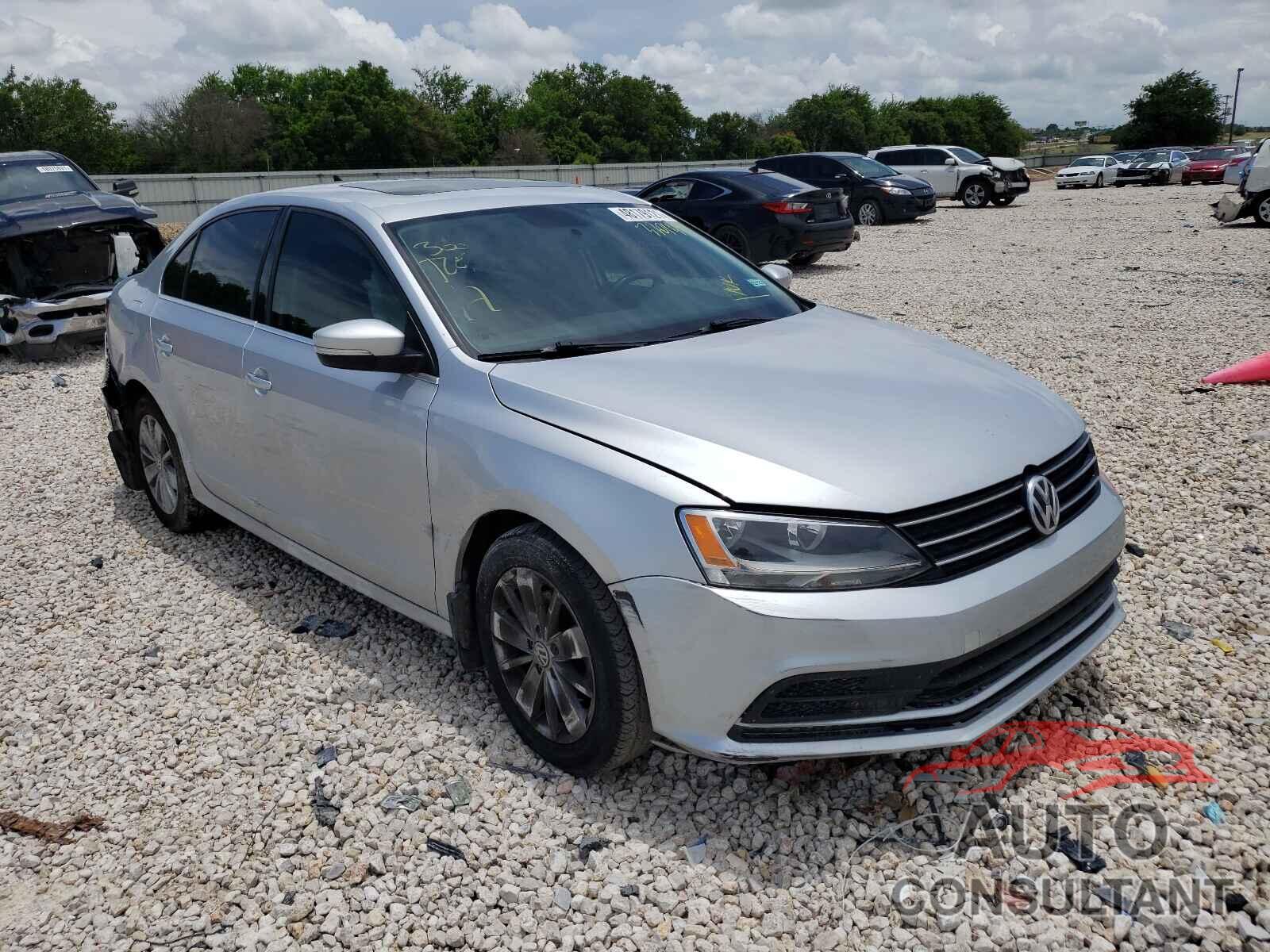 VOLKSWAGEN JETTA 2016 - 3VWD67AJ4GM320149