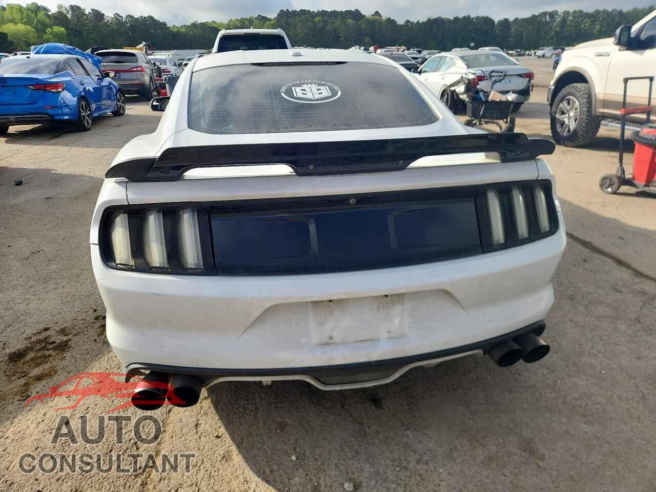 FORD MUSTANG 2015 - 1FA6P8TH1F5383776