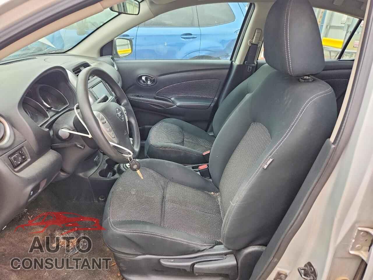 NISSAN VERSA 2019 - 3N1CN7AP3KL863600