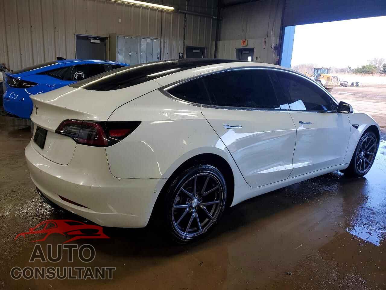 TESLA MODEL 3 2019 - 5YJ3E1EA3KF412004