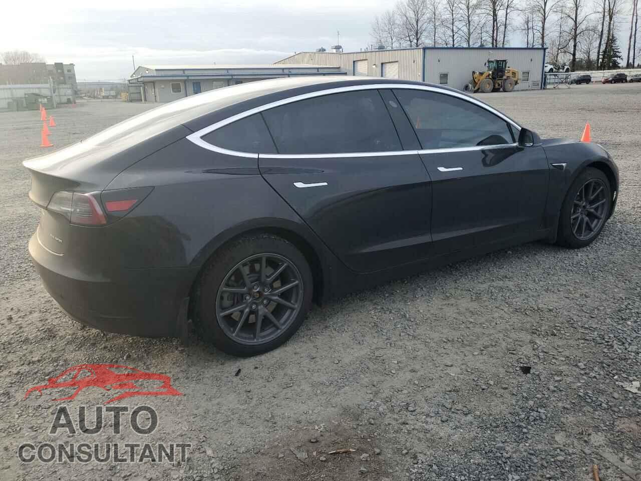 TESLA MODEL 3 2018 - 5YJ3E1EB2JF070679