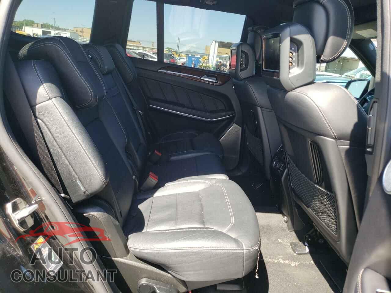 MERCEDES-BENZ GL-CLASS 2015 - 4JGDF7DEXFA455841