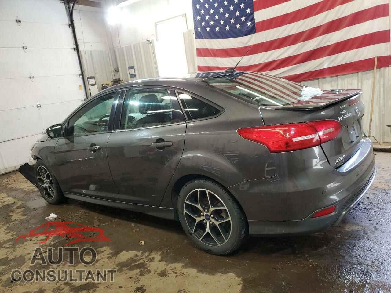 FORD FOCUS 2015 - 1FADP3F21FL303857