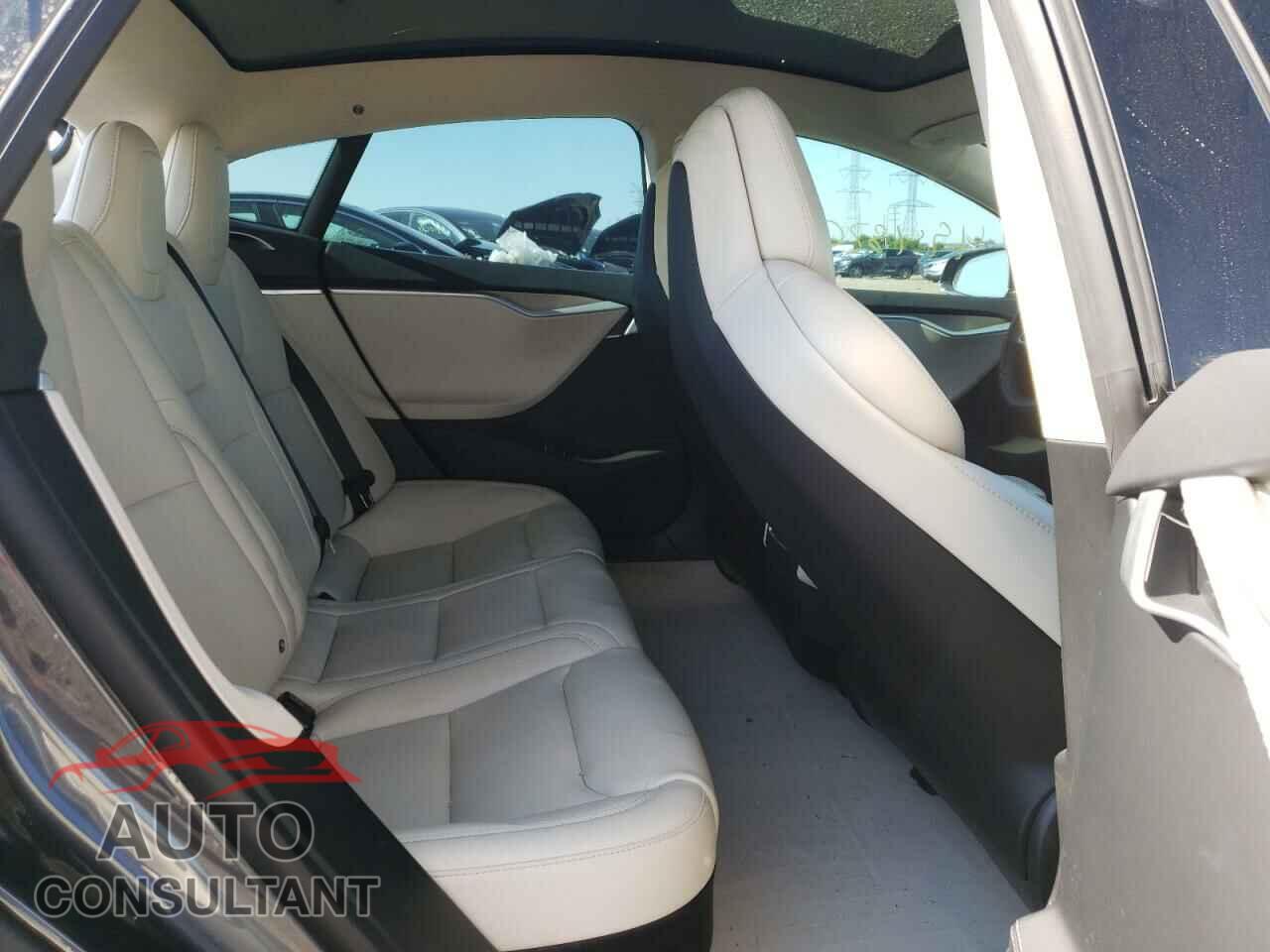 TESLA MODEL S 2018 - 5YJSA1E21JF249478