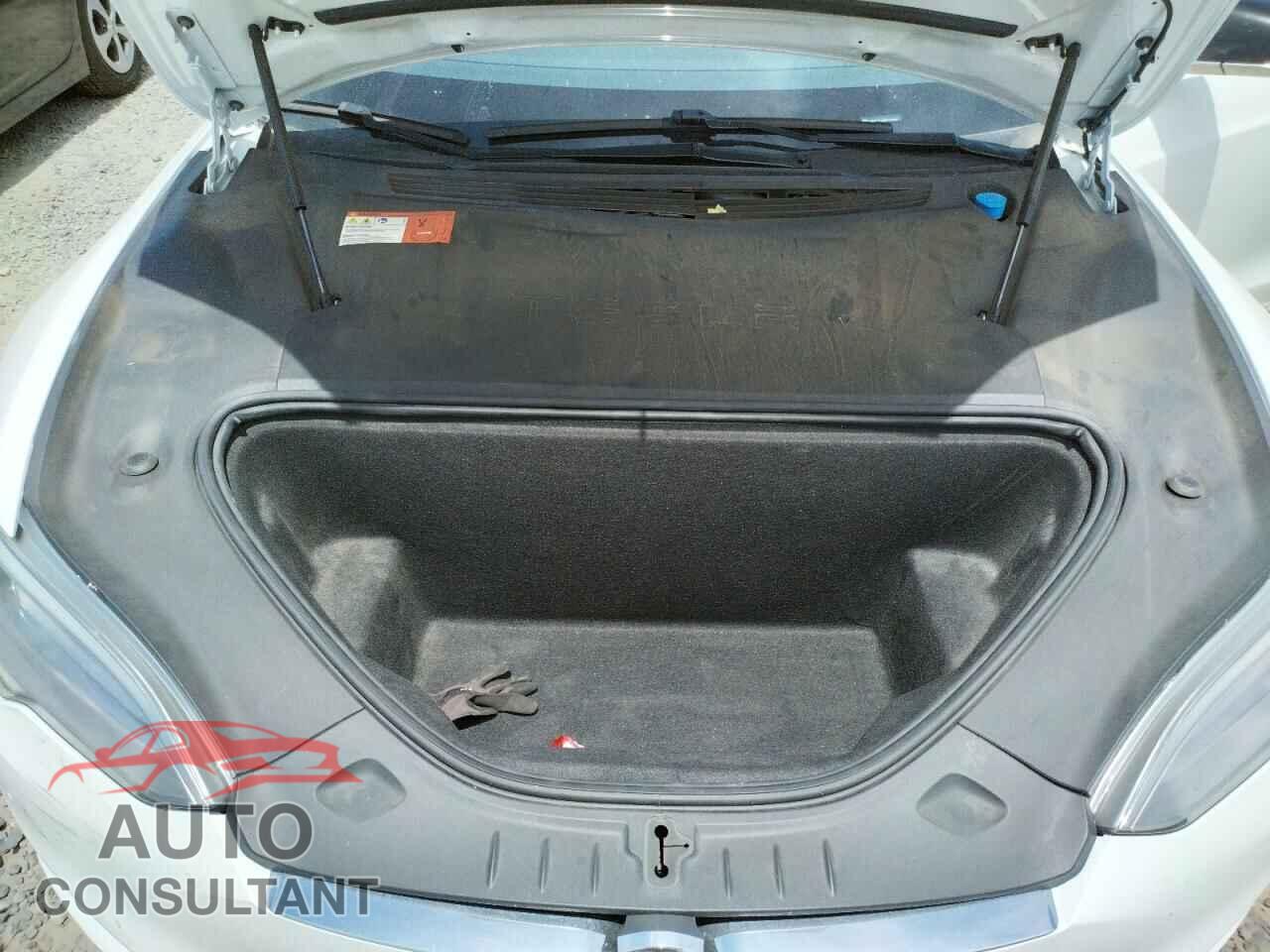 TESLA MODEL S 2016 - 5YJSA1E18GF175668