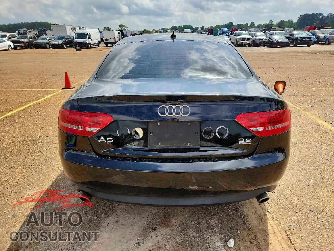 AUDI A5 2010 - WAUCKAFR3AA074833