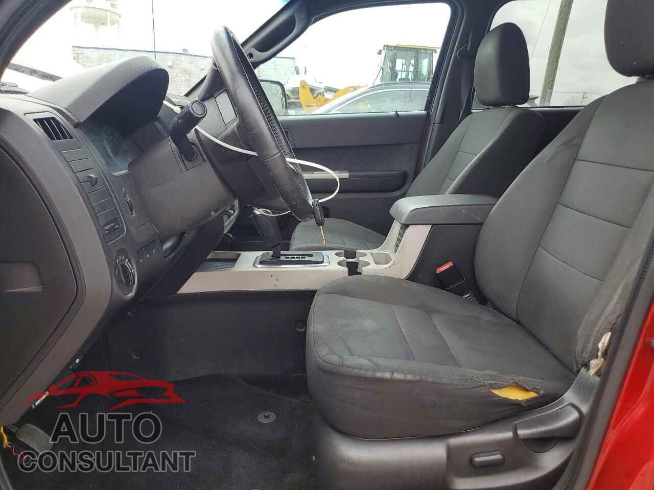 FORD ESCAPE 2011 - 1FMCU9D72BKA16152
