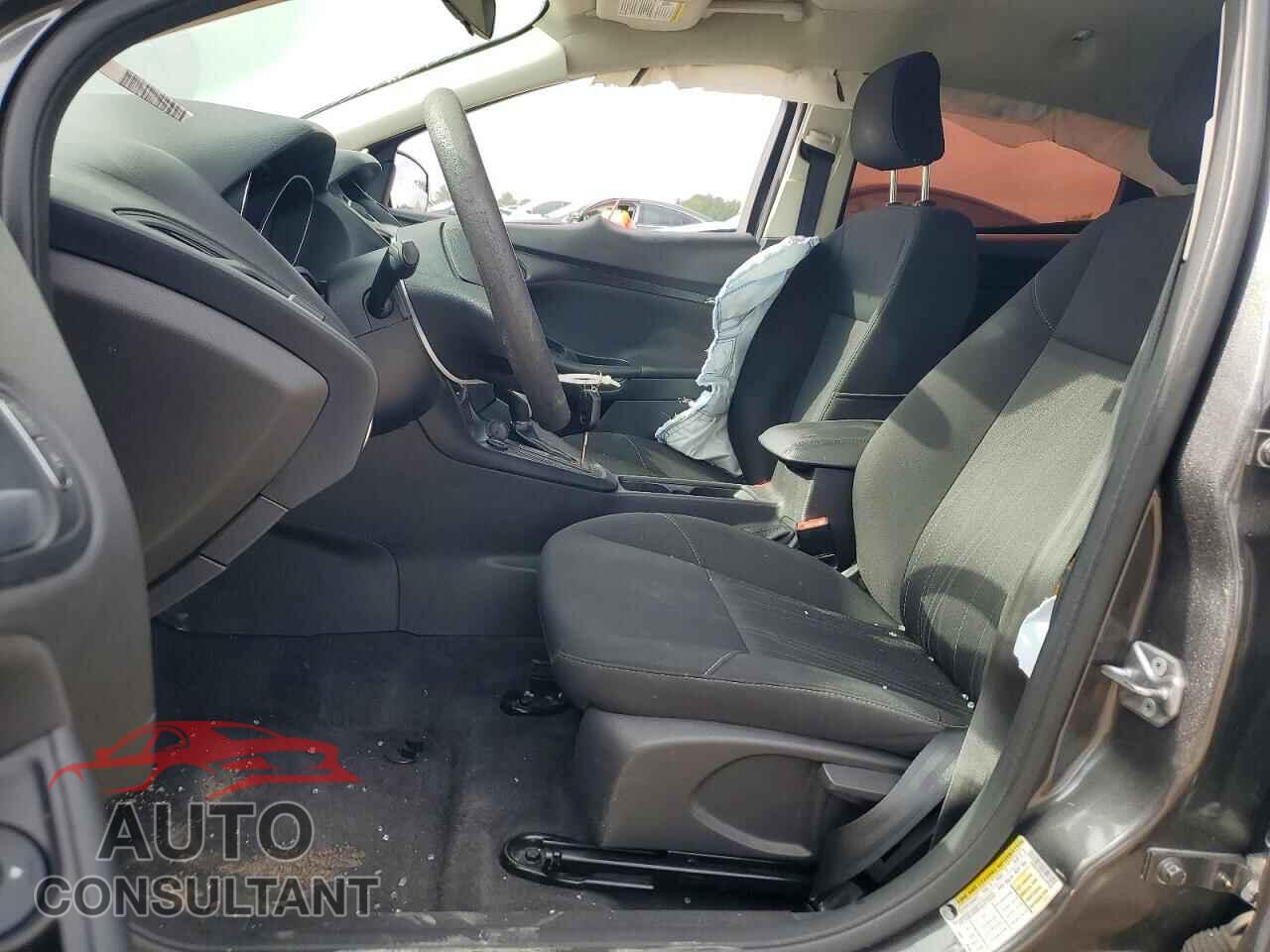 FORD FOCUS 2018 - 1FADP3F29JL246459