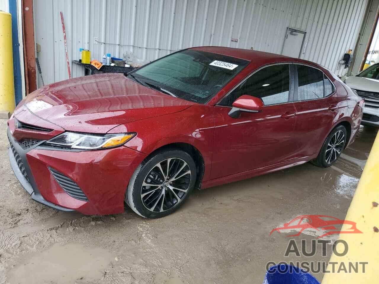 TOYOTA CAMRY 2018 - 4T1B11HK5JU540824