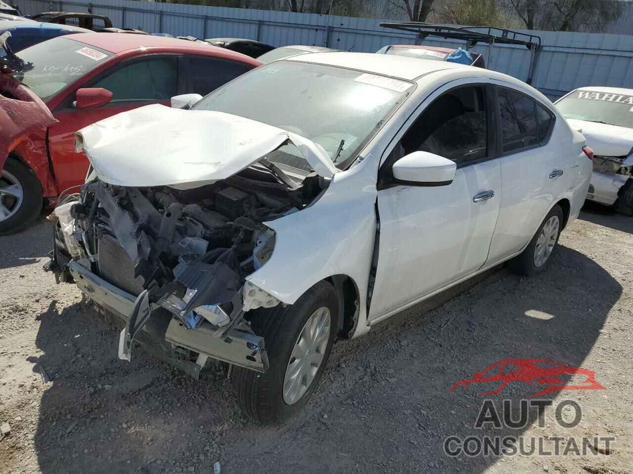 NISSAN VERSA 2019 - 3N1CN7APXKL841934