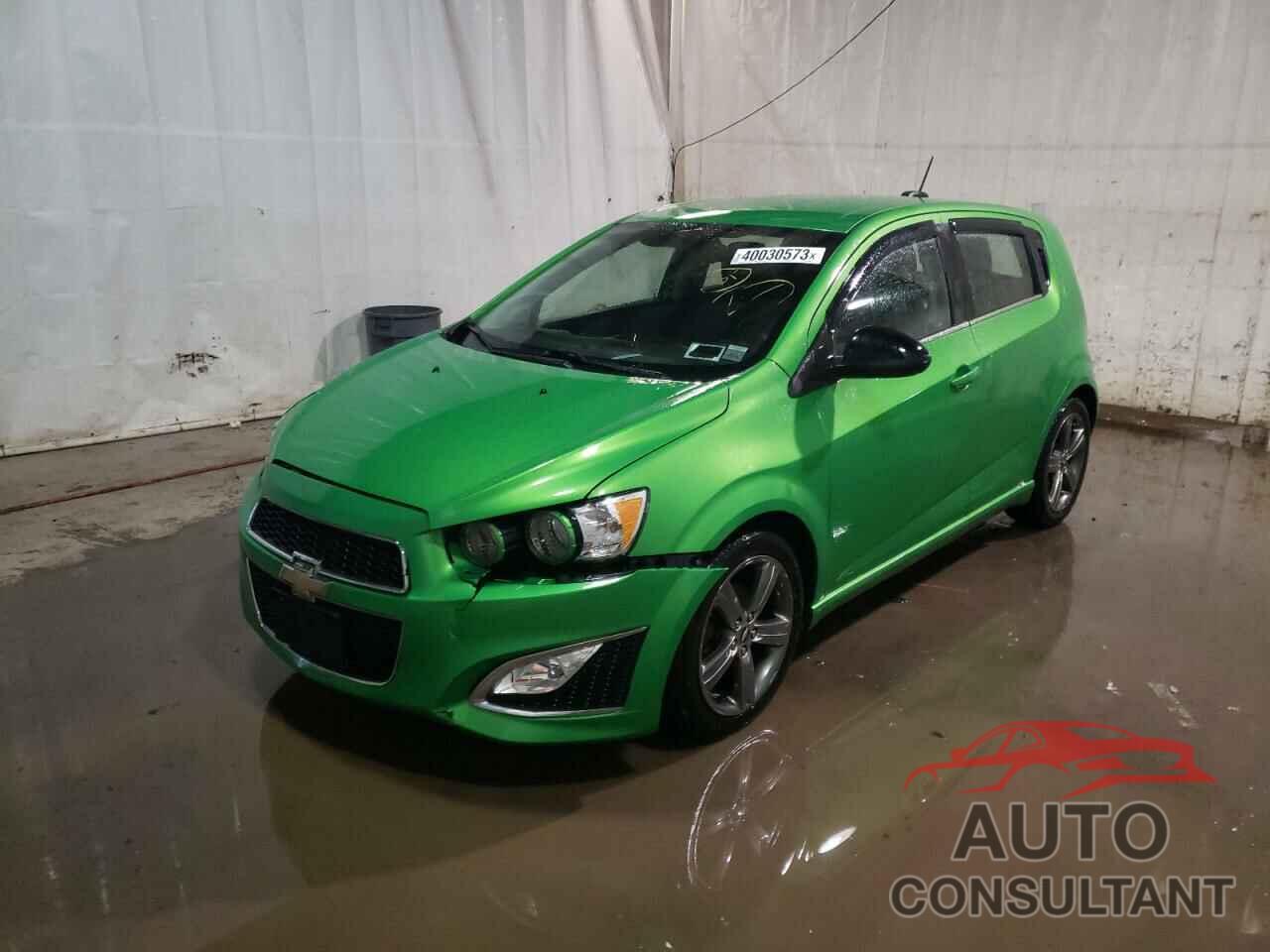 CHEVROLET SONIC 2016 - 1G1JG6SB6G4126084