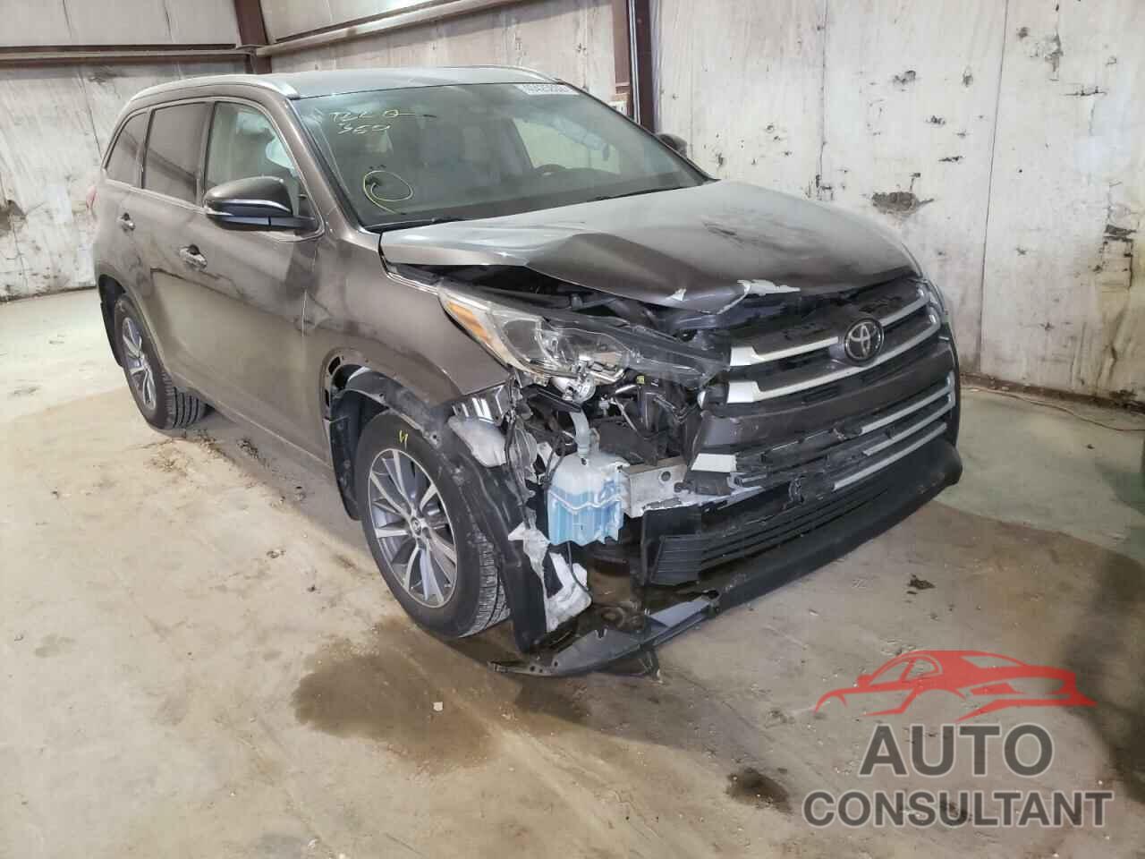 TOYOTA HIGHLANDER 2018 - 5TDJZRFH6JS824644