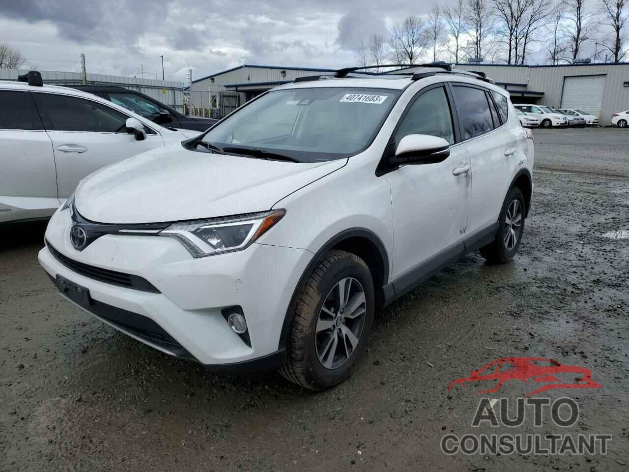 TOYOTA RAV4 2017 - JTMRFREV5HD203954