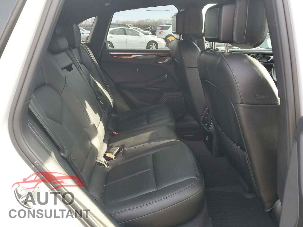 PORSCHE MACAN 2018 - WP1AA2A52JLB22834