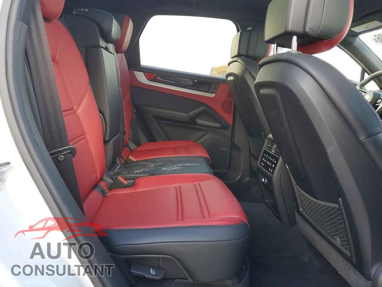 PORSCHE CAYENNE 2024 - WP1AA2AY1RDA07092