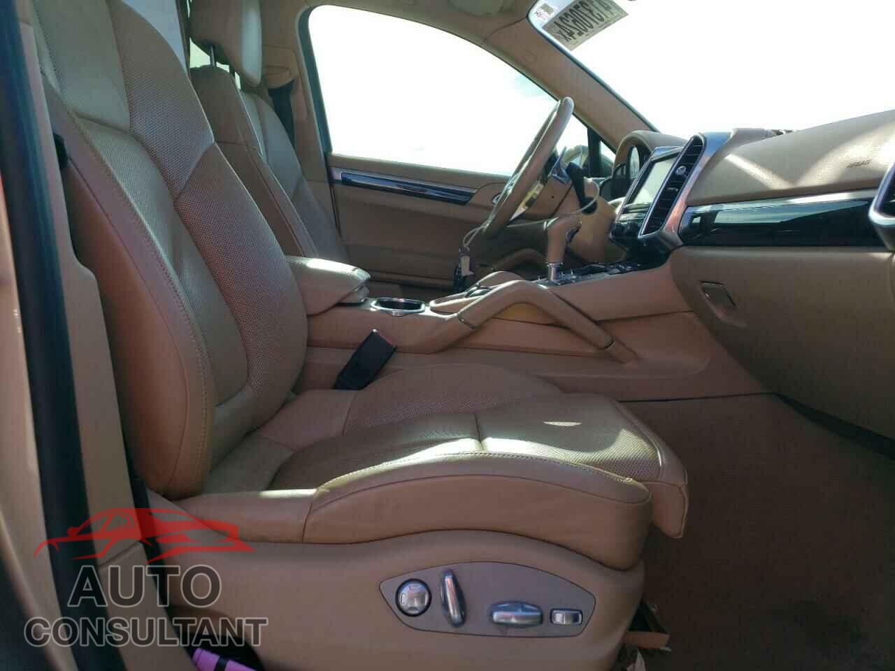 PORSCHE CAYENNE 2016 - WP1AA2A20GLA11455