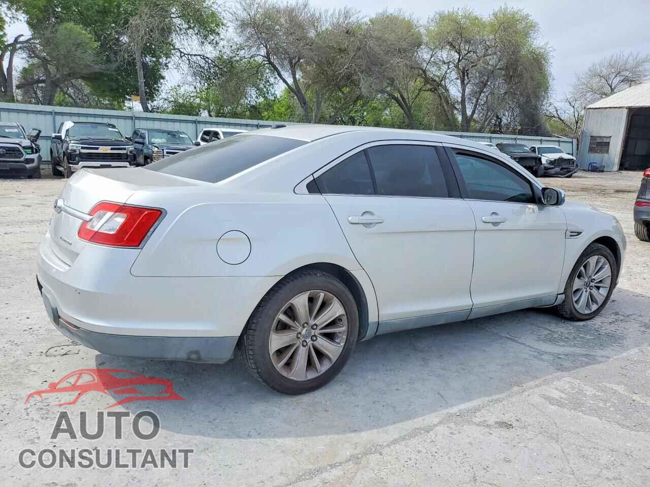 FORD TAURUS 2010 - 1FAHP2FW3AG143335