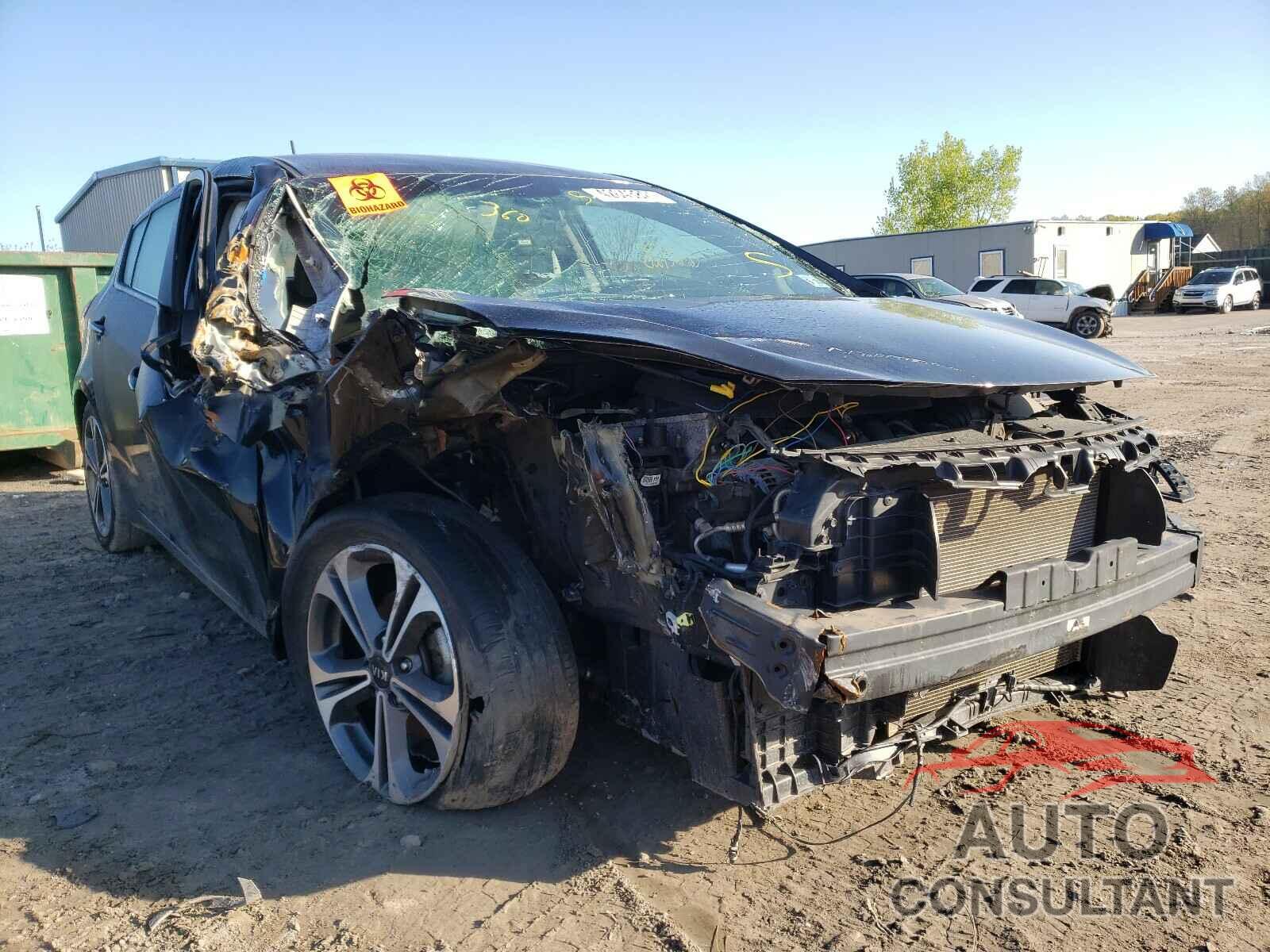 KIA FORTE 2016 - KNAFX5A8XG5496491