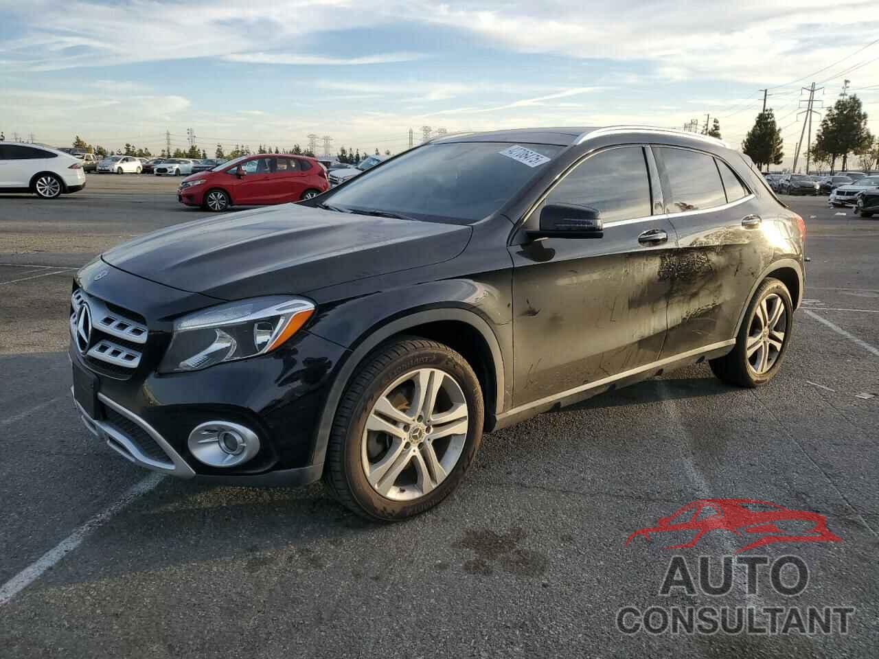 MERCEDES-BENZ GLA-CLASS 2019 - WDCTG4GB0KJ618563