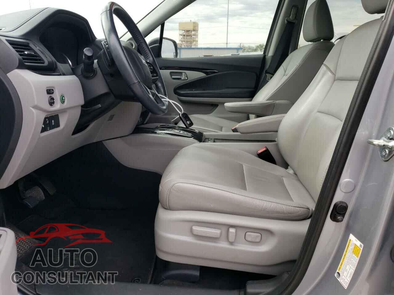 HONDA PILOT 2019 - 5FNYF5H93KB001049