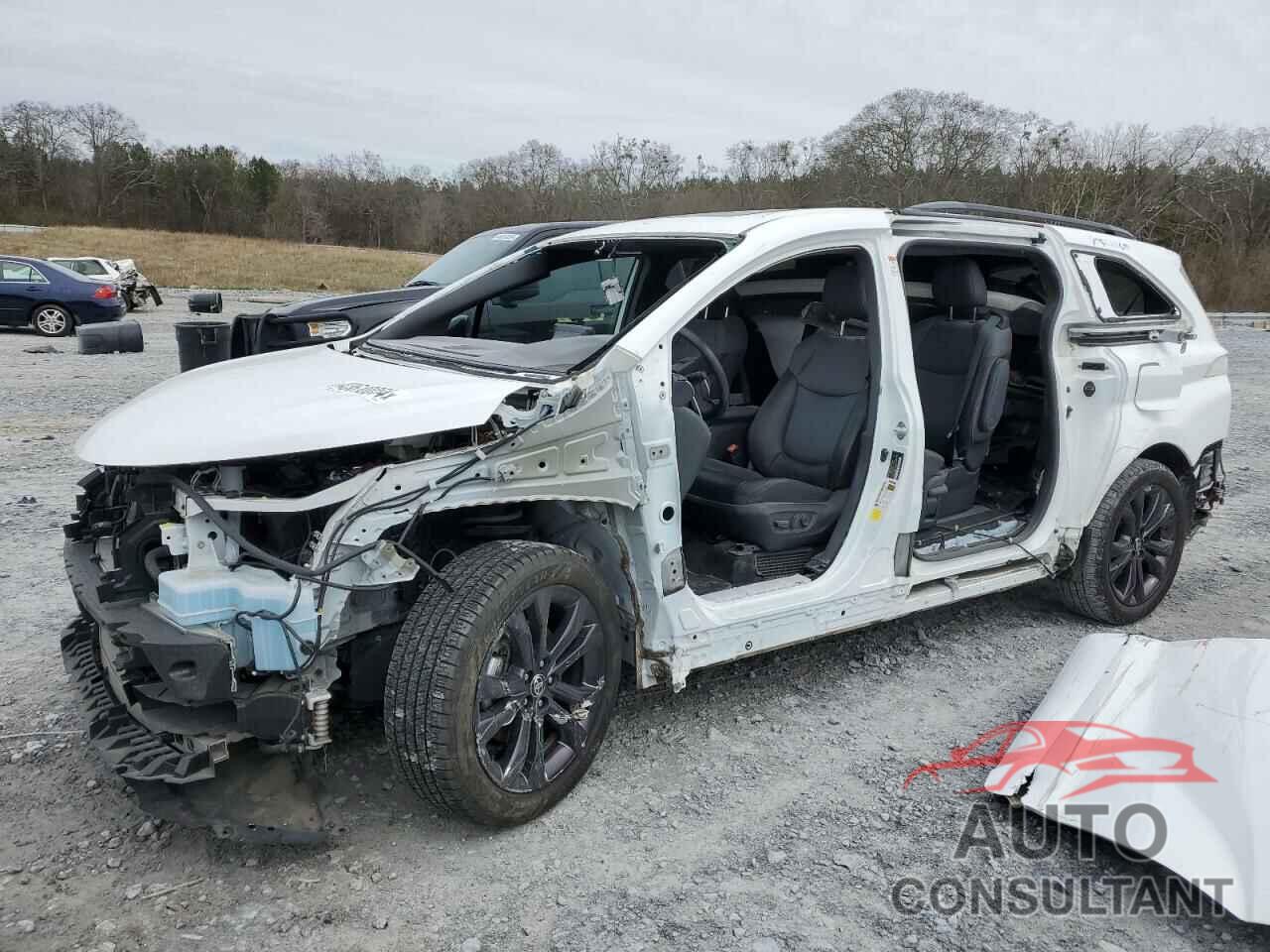 TOYOTA SIENNA 2021 - 5TDXRKEC0MS009111